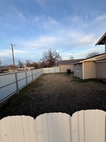 1136 N Independence Avenue, Oklahoma City, OK 73107