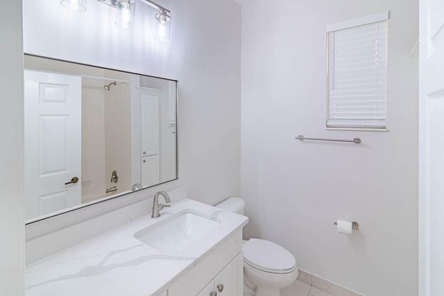 356 SE Bloxham Way, Stuart, FL 34997