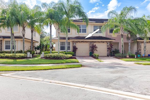 356 SE Bloxham Way, Stuart, FL 34997