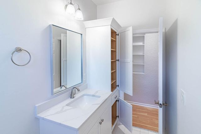 356 SE Bloxham Way, Stuart, FL 34997