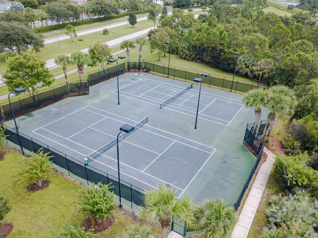 356 SE Bloxham Way, Stuart, FL 34997