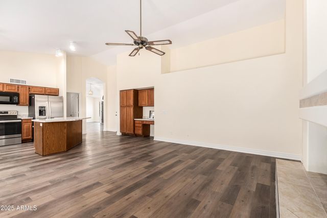 1517 W Islandia Drive, Gilbert, AZ 85233