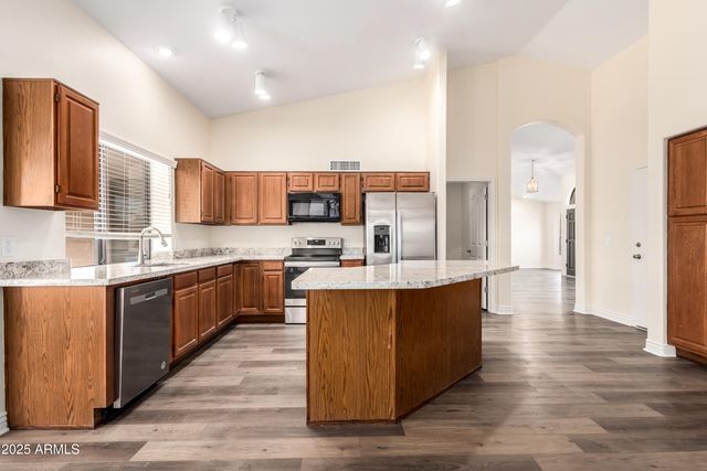 1517 W Islandia Drive, Gilbert, AZ 85233
