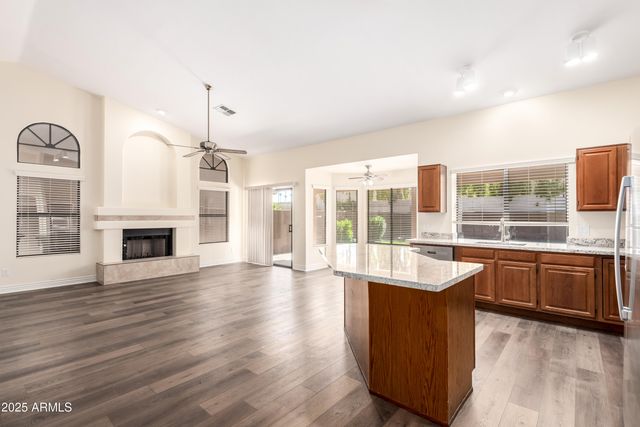 1517 W Islandia Drive, Gilbert, AZ 85233