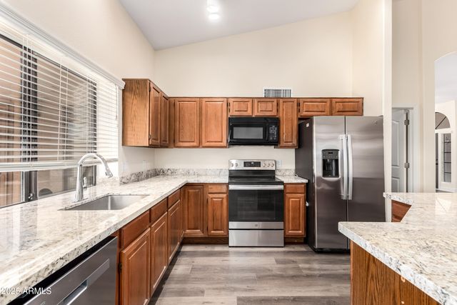 1517 W Islandia Drive, Gilbert, AZ 85233