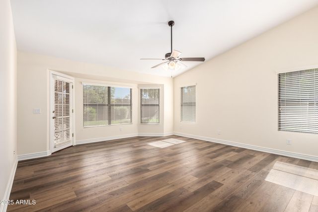 1517 W Islandia Drive, Gilbert, AZ 85233
