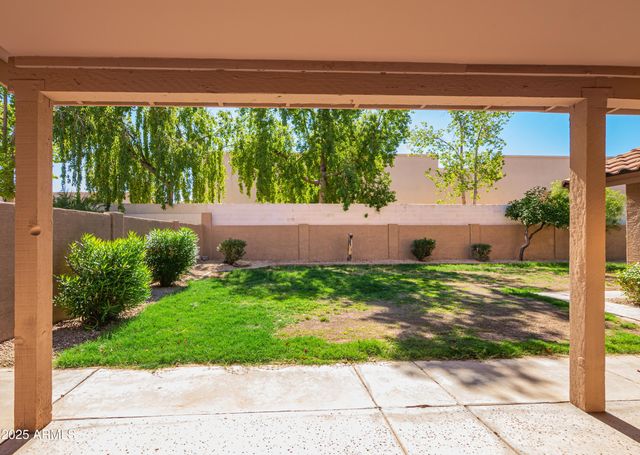 1517 W Islandia Drive, Gilbert, AZ 85233