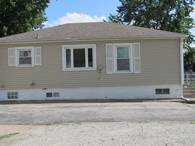 2013 5th Street, Rock Island, IL 61201