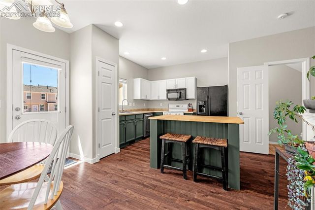 7383 Little Jimmy Grove, Fountain, CO 80817