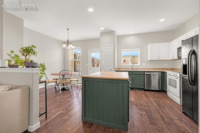 7383 Little Jimmy Grove, Fountain, CO 80817