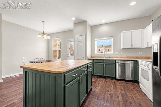 7383 Little Jimmy Grove, Fountain, CO 80817