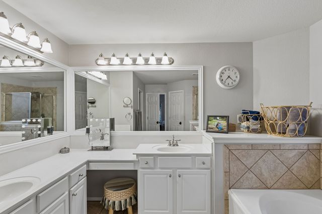 10404 Bear Creek Trail, Fort Worth, TX 76244