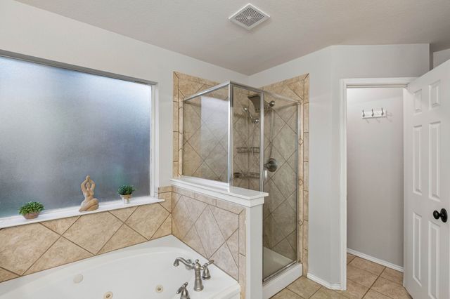 10404 Bear Creek Trail, Fort Worth, TX 76244