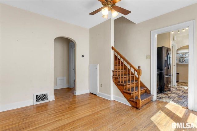 2340 S 7TH Street, Springfield, IL 62703