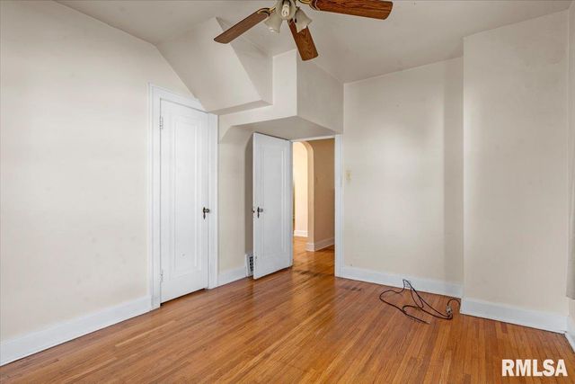 2340 S 7TH Street, Springfield, IL 62703