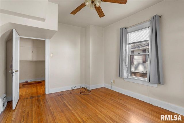 2340 S 7TH Street, Springfield, IL 62703