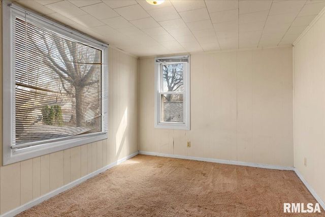 2340 S 7TH Street, Springfield, IL 62703