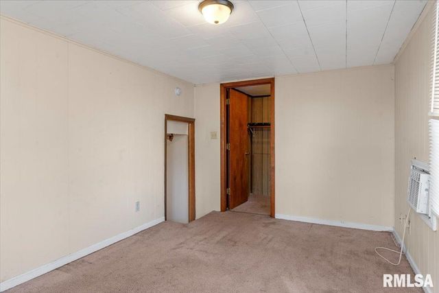 2340 S 7TH Street, Springfield, IL 62703