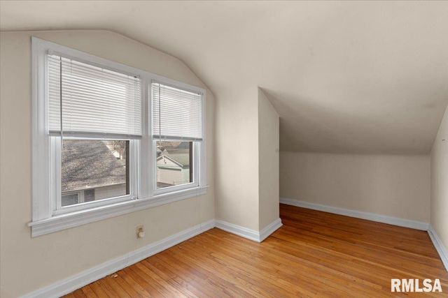 2340 S 7TH Street, Springfield, IL 62703