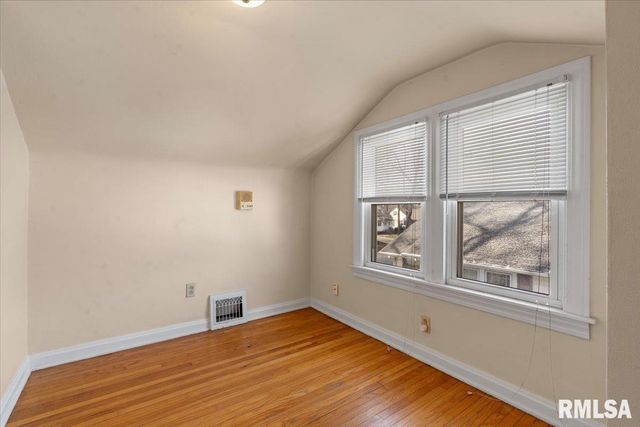 2340 S 7TH Street, Springfield, IL 62703