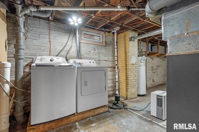 2340 S 7TH Street, Springfield, IL 62703