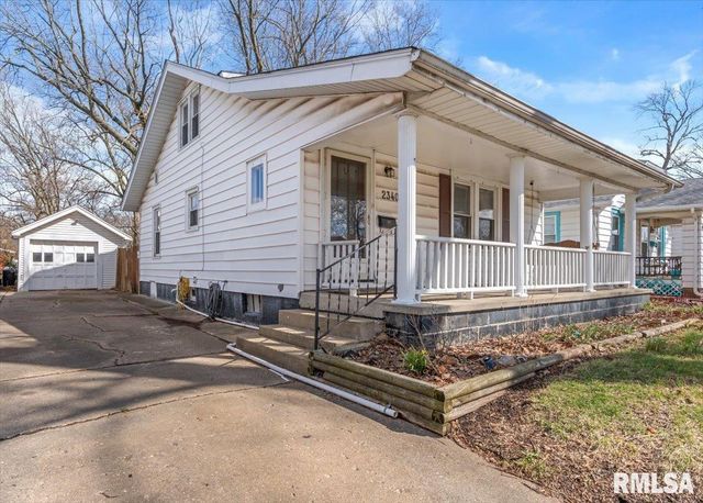 2340 S 7TH Street, Springfield, IL 62703