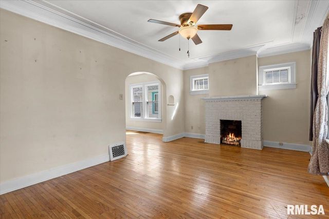 2340 S 7TH Street, Springfield, IL 62703