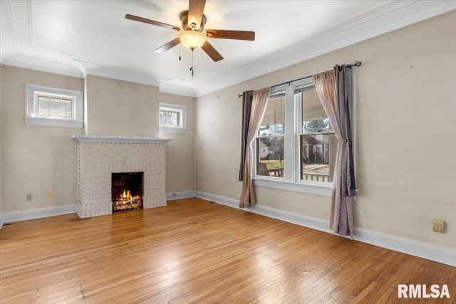 2340 S 7TH Street, Springfield, IL 62703