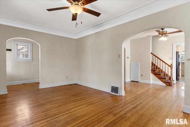 2340 S 7TH Street, Springfield, IL 62703