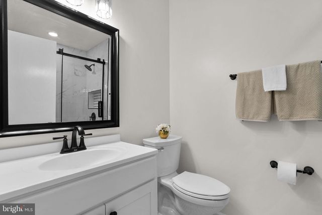 205 NELSON ST, Rockville, MD 20850