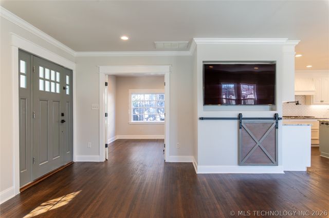 1745 S Gary Place, Tulsa, OK 74104