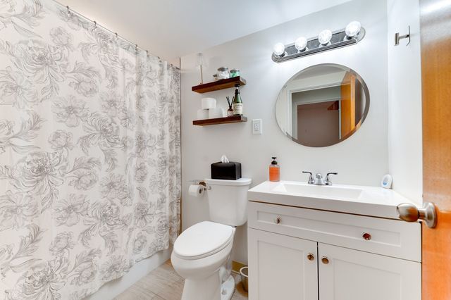 17 Skyline Drive 4, Braintree, MA 02184