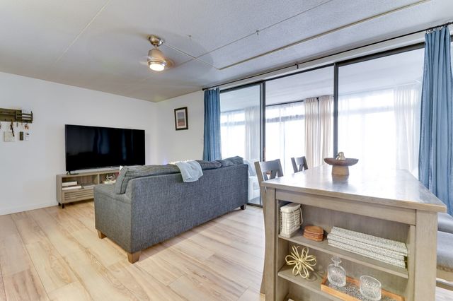 17 Skyline Drive 4, Braintree, MA 02184