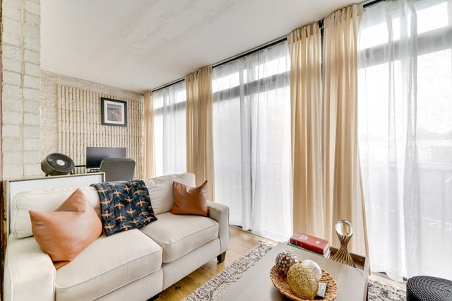17 Skyline Drive 4, Braintree, MA 02184
