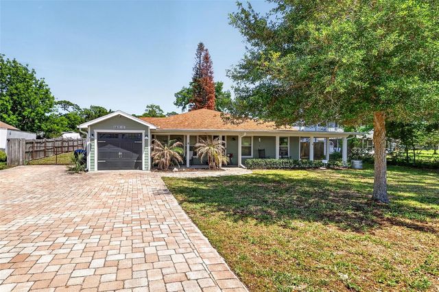5713 LAKE STREET, Mount Dora, FL 32757