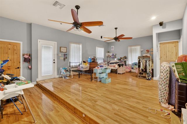 5713 LAKE STREET, Mount Dora, FL 32757