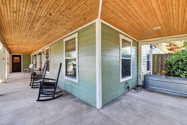 5713 LAKE STREET, Mount Dora, FL 32757