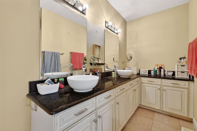 5713 LAKE STREET, Mount Dora, FL 32757