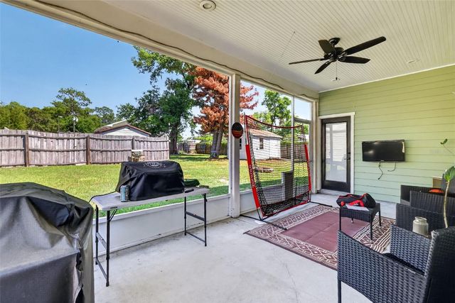 5713 LAKE STREET, Mount Dora, FL 32757