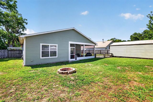 5713 LAKE STREET, Mount Dora, FL 32757