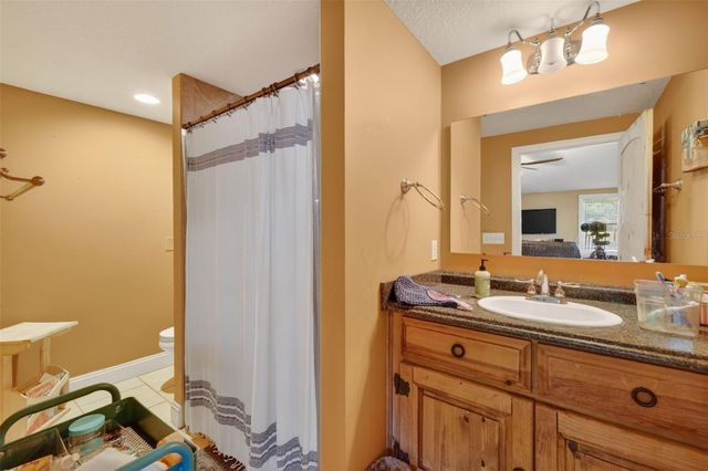 5713 LAKE STREET, Mount Dora, FL 32757