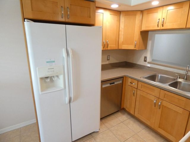 2211 EISENHOWER DRIVE 106, Dunedin, FL 34698