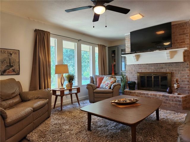 234 Vista Dr, Sandia, TX 78383