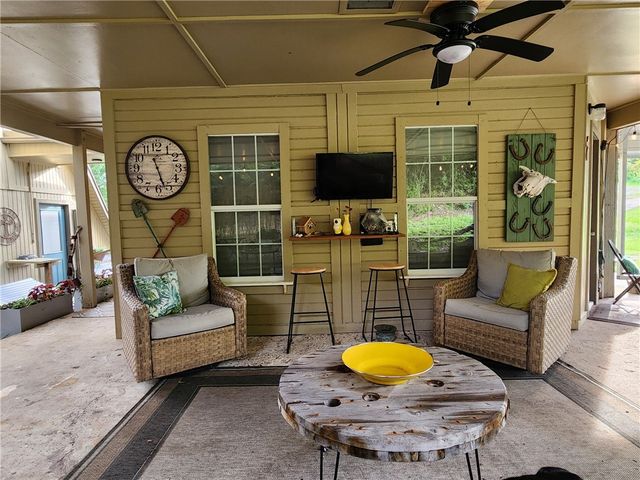 234 Vista Dr, Sandia, TX 78383