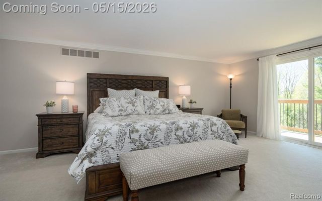1123 Hickory Hill Drive, Rochester Hills, MI 48309