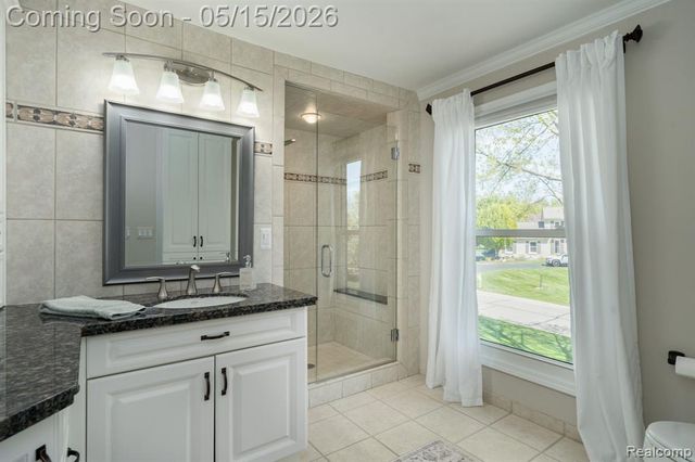 1123 Hickory Hill Drive, Rochester Hills, MI 48309