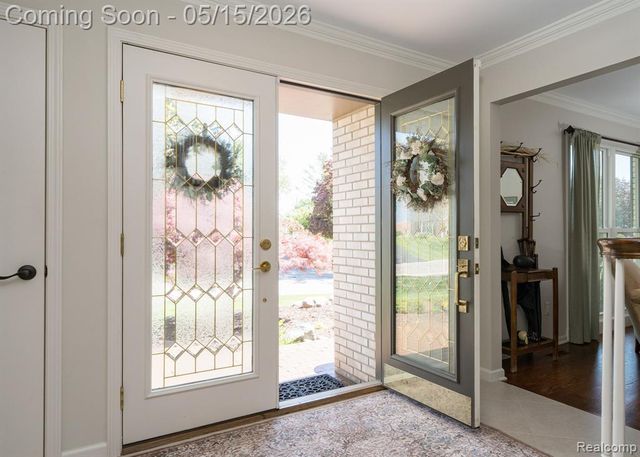 1123 Hickory Hill Drive, Rochester Hills, MI 48309