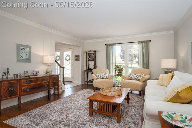 1123 Hickory Hill Drive, Rochester Hills, MI 48309