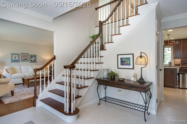 1123 Hickory Hill Drive, Rochester Hills, MI 48309