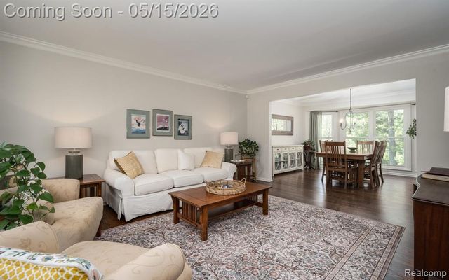 1123 Hickory Hill Drive, Rochester Hills, MI 48309